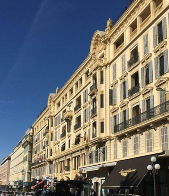 Appartement Belle Époque à Nice Cimiez